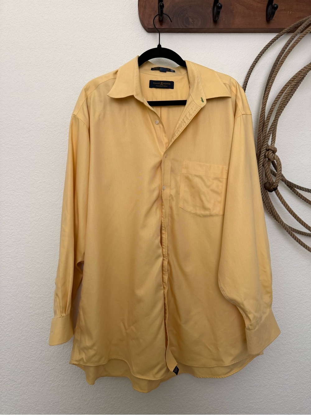 Vintage 90s Tommy Hilfiger Yellow Twill Button Down Shirt | XL / 17.5 34